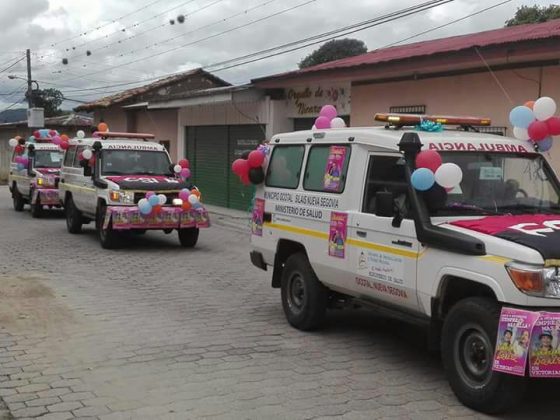 FSLNS politiza entrega de ambulancias