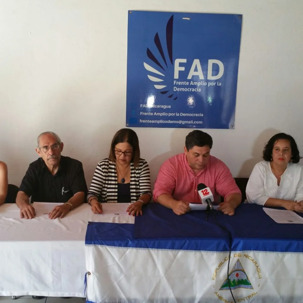Opositores llaman a denunciar irregularidades en votaciones municipales 