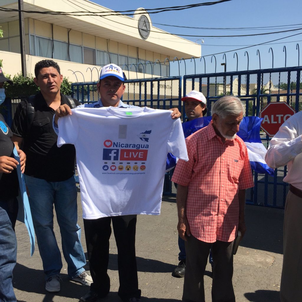 Movimientos sociales de Nicaragua protestaron frente a la Corte Suprema de Justicia en rechazo a la “Ley del bozal”