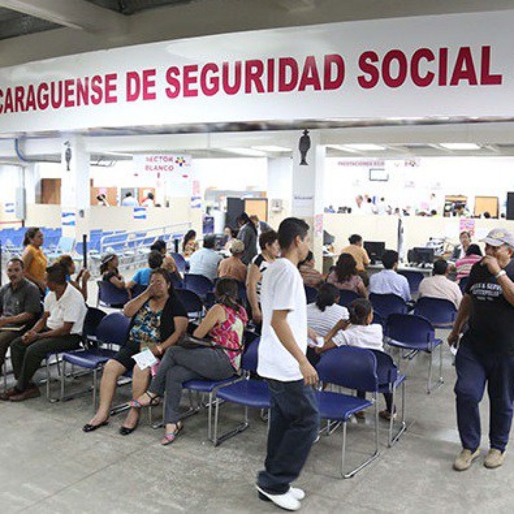 Trabajadores que pagan seguro facultativo empiezan a darse de baja