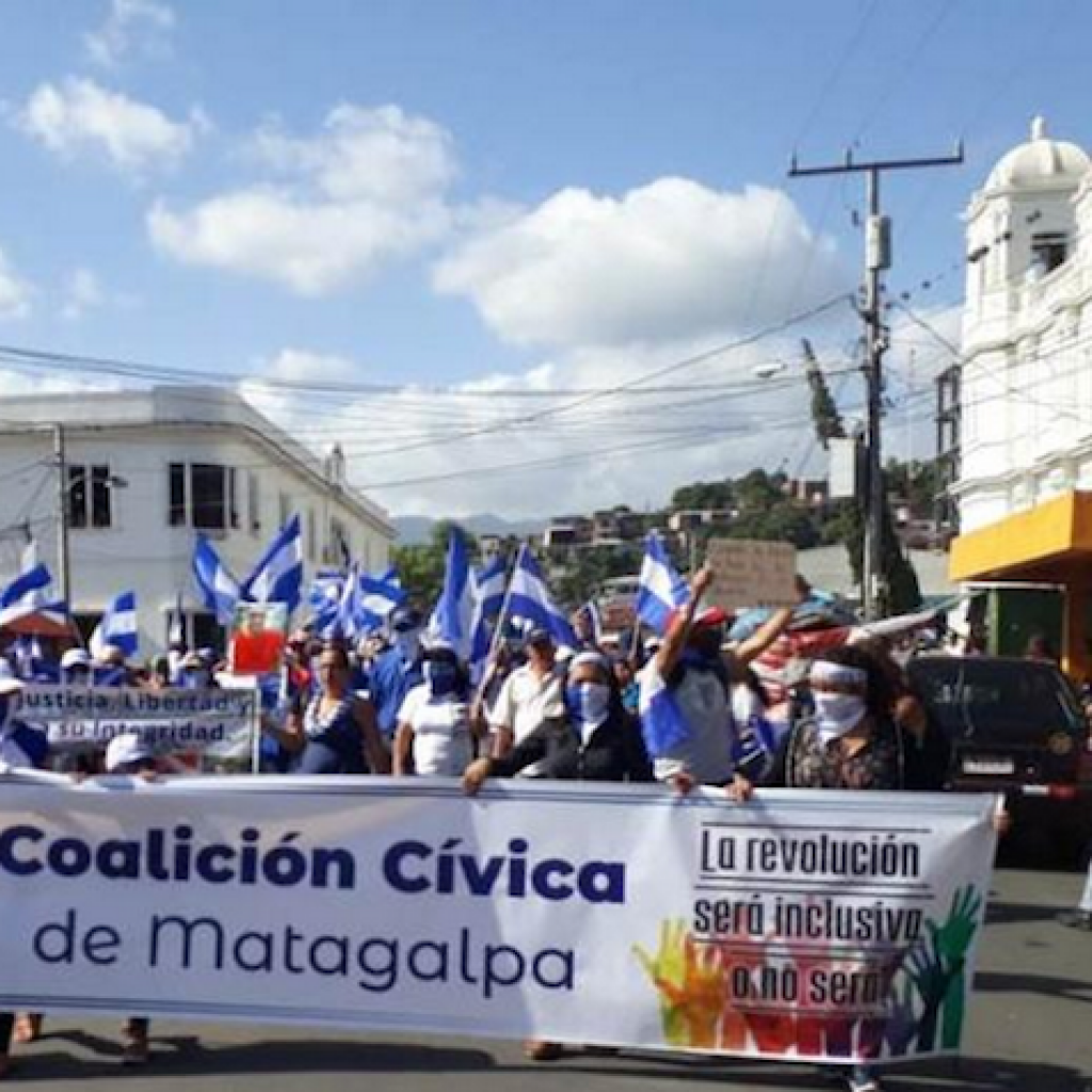 Un muerto en Matagalpa tras el ataque paramilitar a manifestación azul y blanco