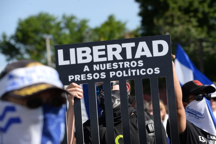 Durante las movilizaciones, los ciudadanos han exigido libertad para los presos políticos. Foto: La Prensa