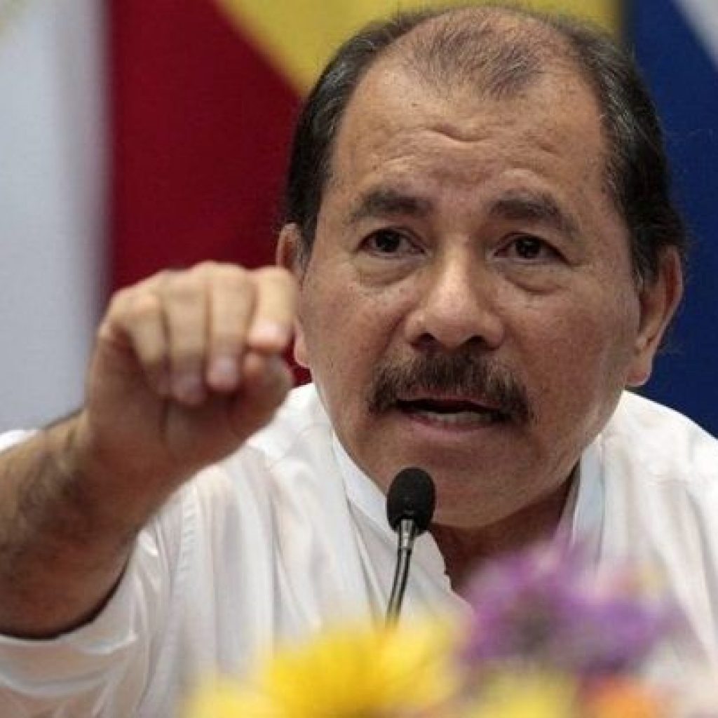 Familias pobres obligadas a escribir una carta al dictador Ortega para solicitar una vivienda