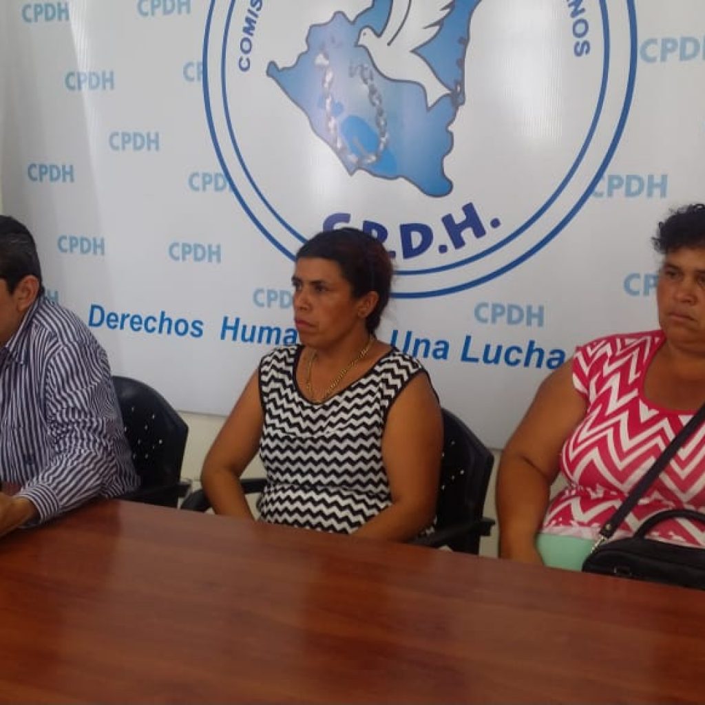 Policías de Jinotega amenazan a familiares del campesino al que torturaron con puñaladas en los testículos