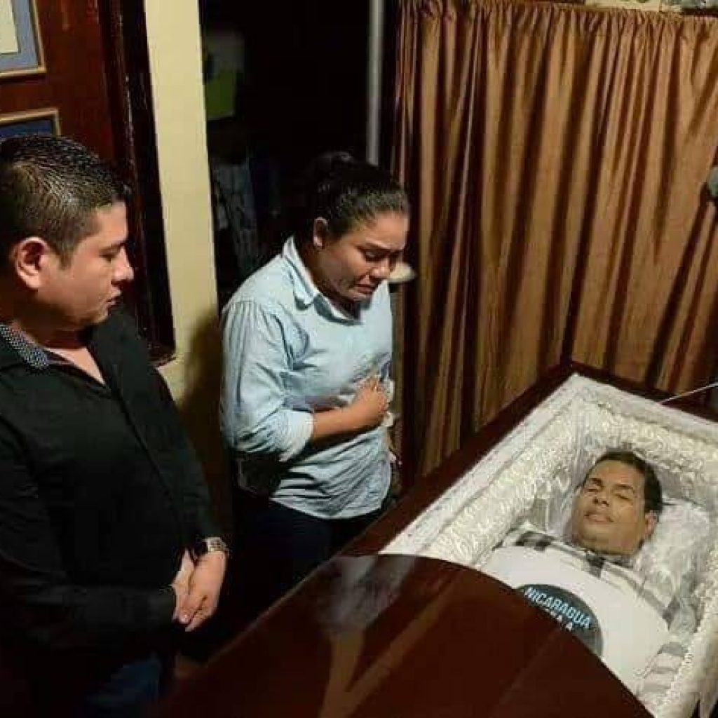 Joven que protestaba contra la dictadura Ortega-Murillo apareció muerto en Medicina Legal