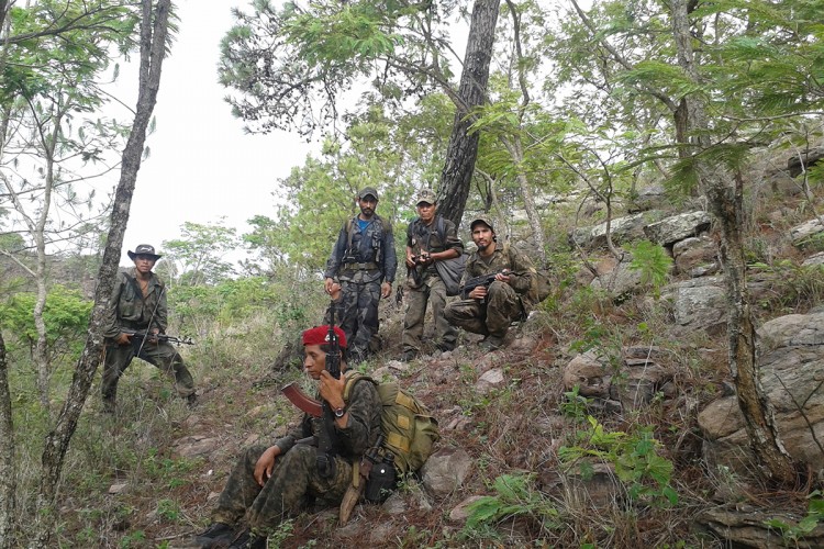 Reaparece grupo rearmado al mando de «El Flaco», tras capearse de las embestidas del Ejército. Foto/Laprensa