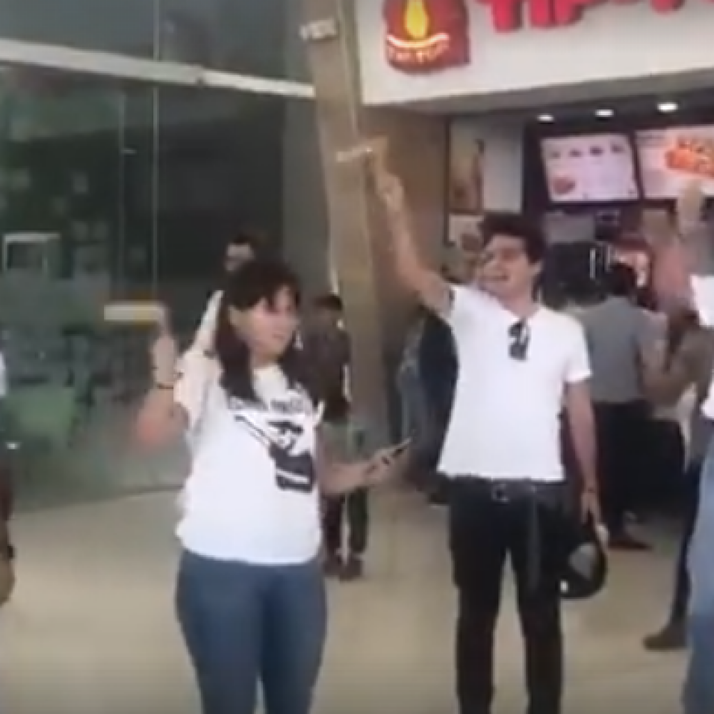 Protesta sorpresa en centros comerciales de Managua en demanda de justicia y libertad