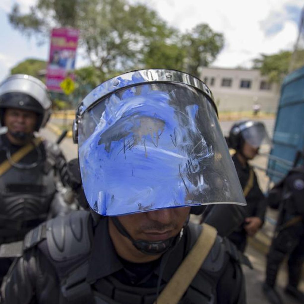 Antimotín es acusado de «terrorista» por negarse a reprimir