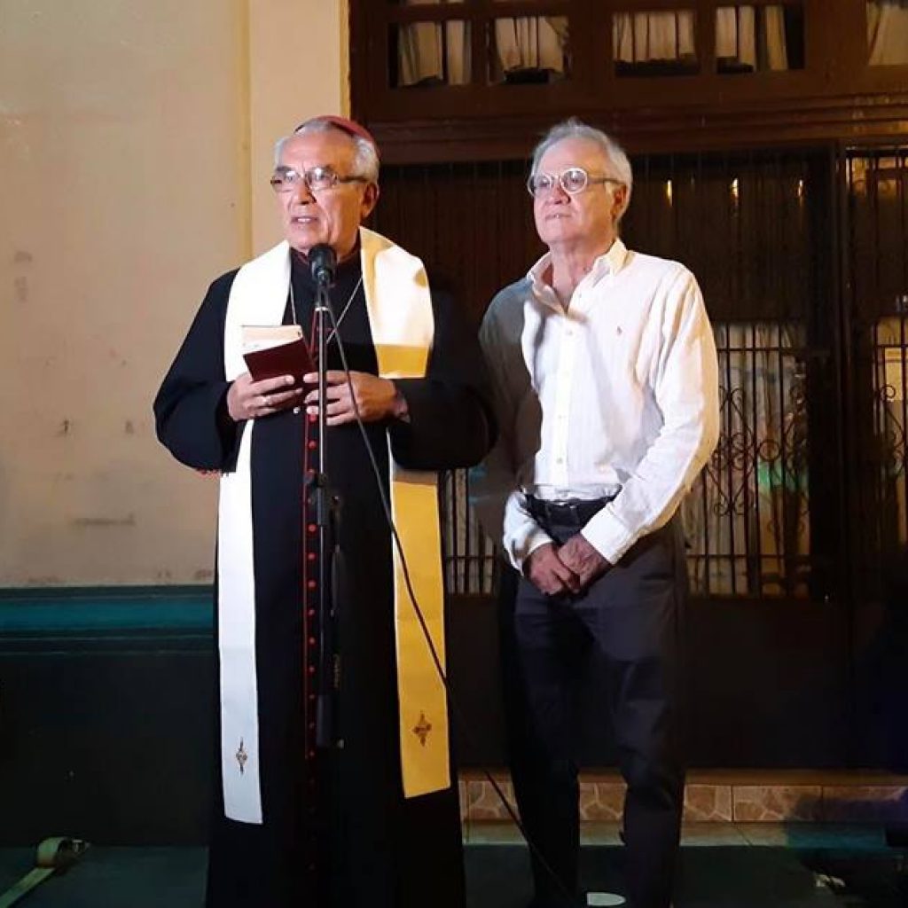 Obispo Bosco Vivas da grito mariano acuerpado por funcionarios orteguistas