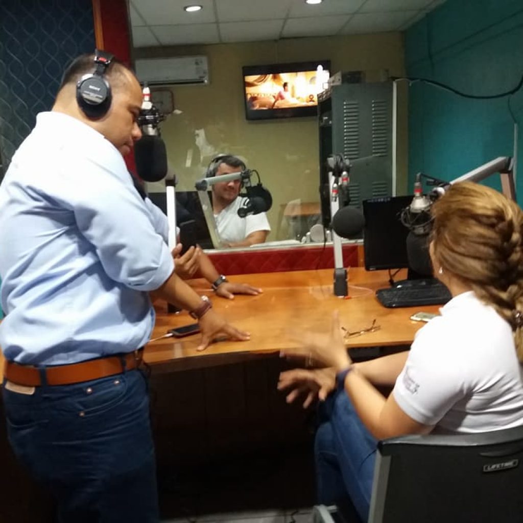Policía de León saquea instalaciones de Radio Darío y secuestra a cuatro periodistas