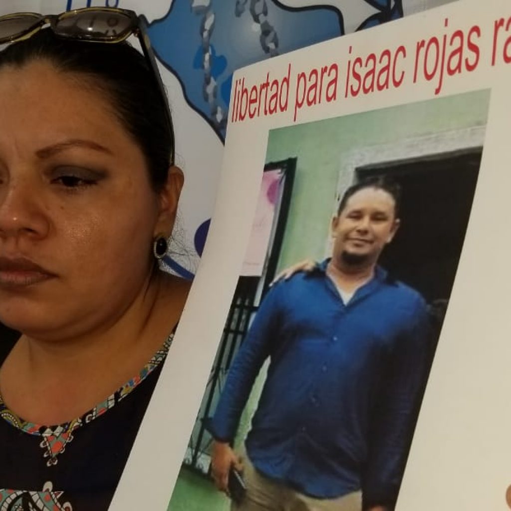 Hombres armados y vestidos de civil secuestran a líder del CxL en Mateare