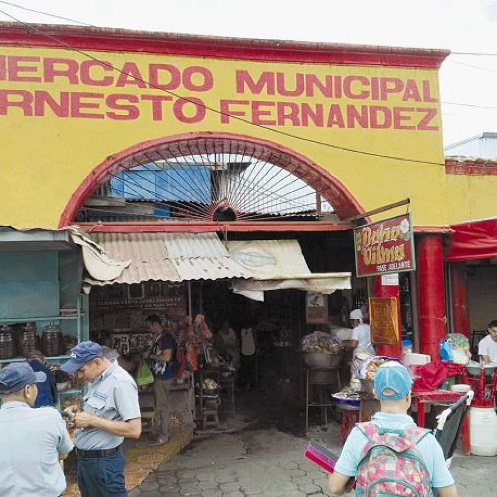 Pobladores de Masaya no estrenarán para las fiestas de navidad, lo que tiene las ventas por el suelo