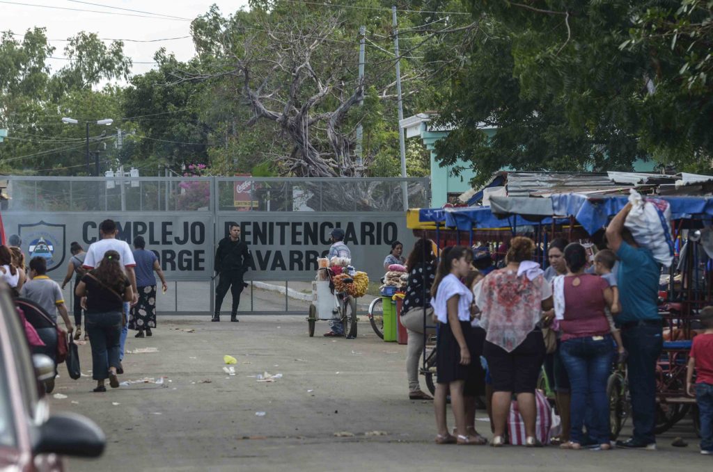 Carceleros orteguistas recetan un “balazo en la frente” a presos políticos por exigir atención médica