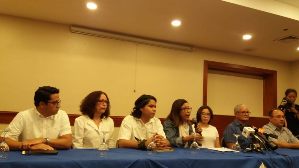 UNAB llama a seguir la protesta contra la dictadura