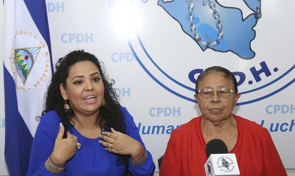 Periodista Verónica Chávez exige libertad inmediata de su esposo Miguel Mora director de 100 % Noticias . Foto: El Nuevo Diario.