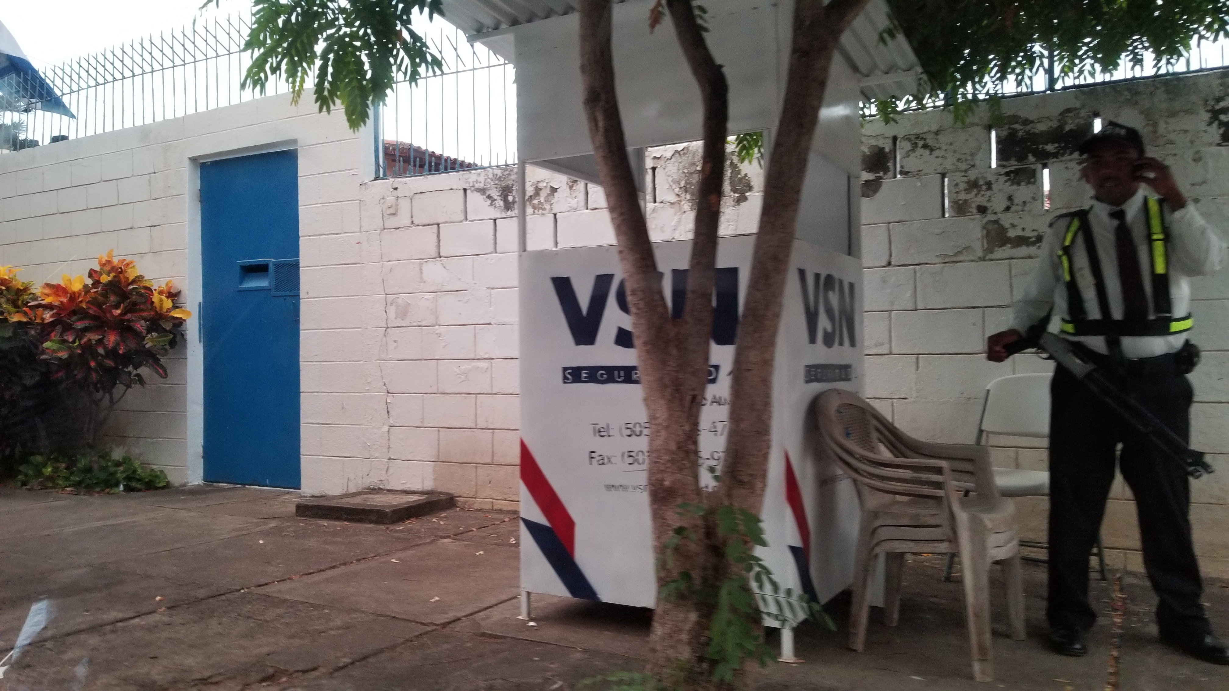 La familia de do&ntilde;a Violeta Barrios de Chamorro contrat&oacute; un guarda privado para evitar solicitar la custodia de la Polic&iacute;a para la expresidenta. Foto: A. NAVARRO / Art&iacute;tulo 66