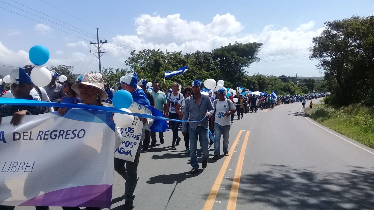 Marcha de exiliados en Costa Rica. foto: tomada de internet.