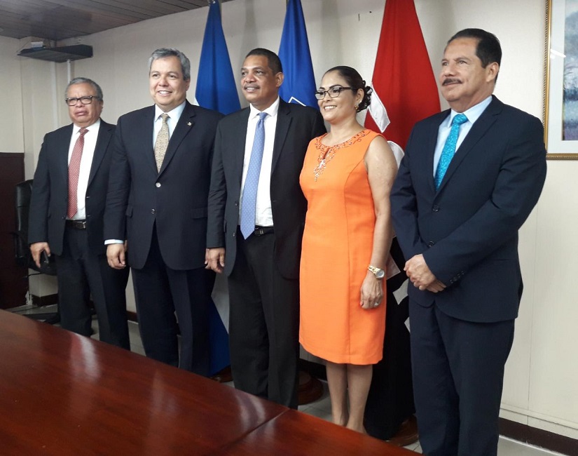 El presidente del BCIE, Dante Mossi, quien viajó a Nicaragua para la aprobación del financiamiento. Foto: tomada de internet.