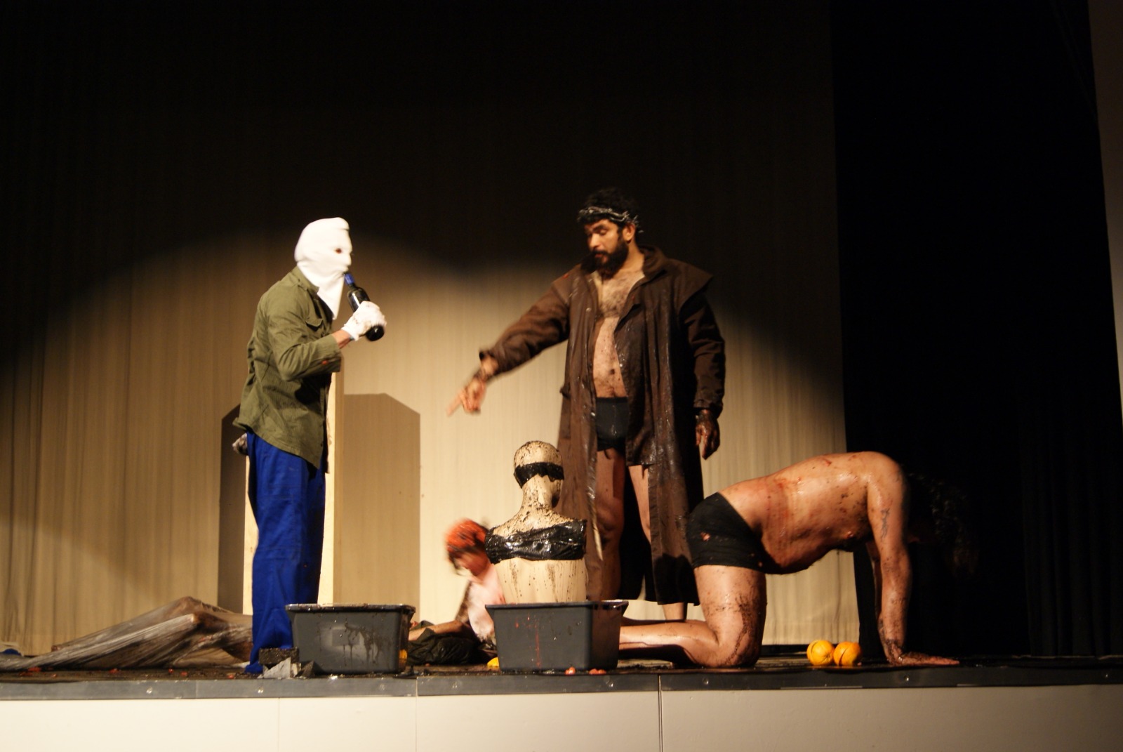 Se presentó en La Haya, Holanda, la obra teatral Bacanal Chipote, que retrata la crudeza de la represión orteguista