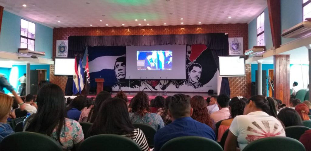 Unan-León en ofensiva de adoctrinamiento político con “documental” de propaganda orteguista