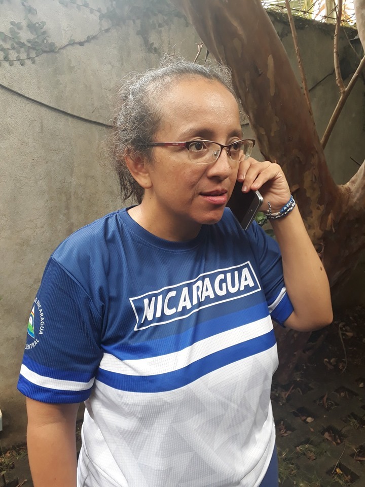 Periodista Lucía Pineda Ubau, denuncia maltrato psicológico por oficiales orteguistas. Foto: Tomada de las redes.