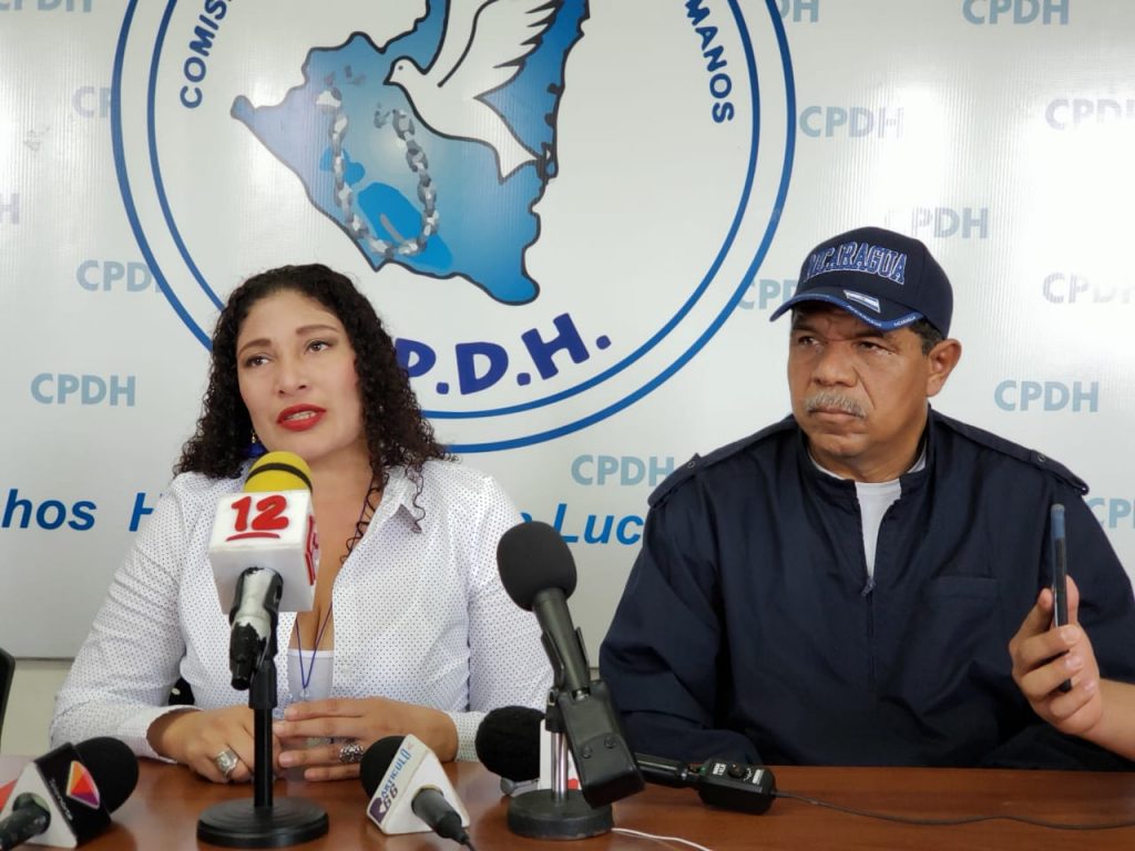 Policía asedia al líder campesino y excarcelado político Freddy Navas
