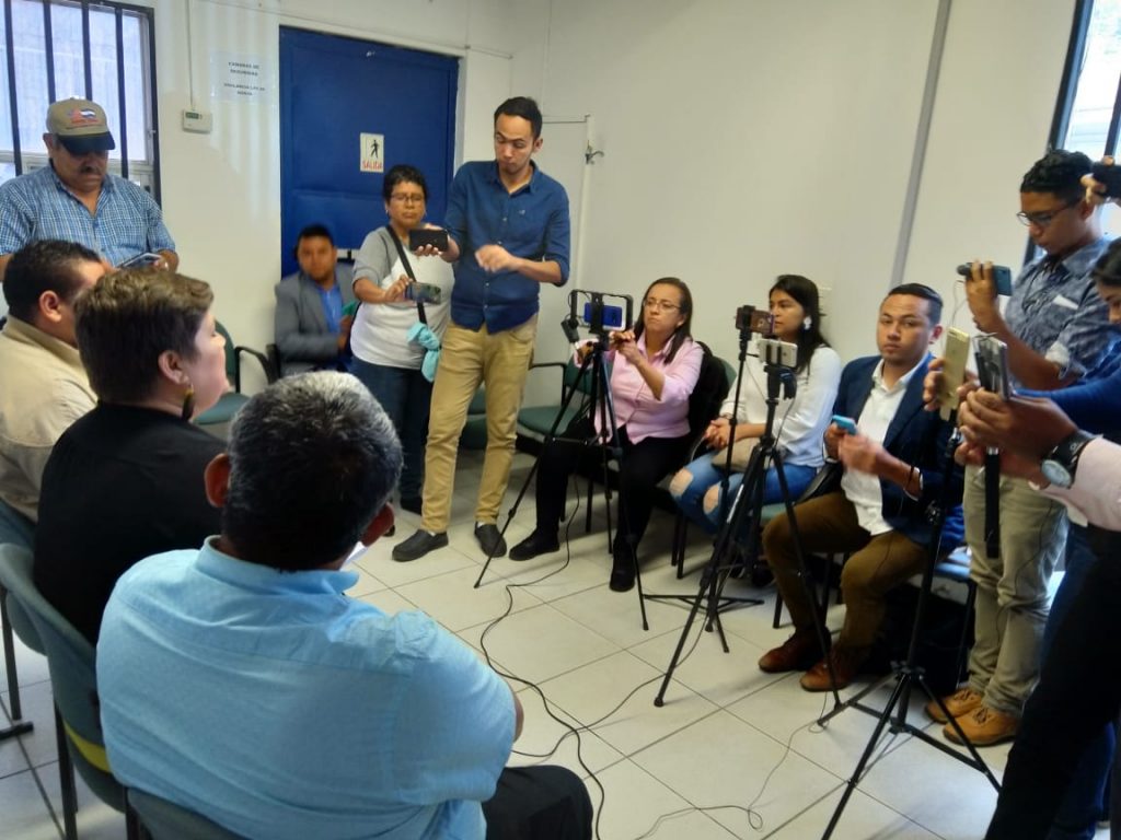 Voces que vencen la censura