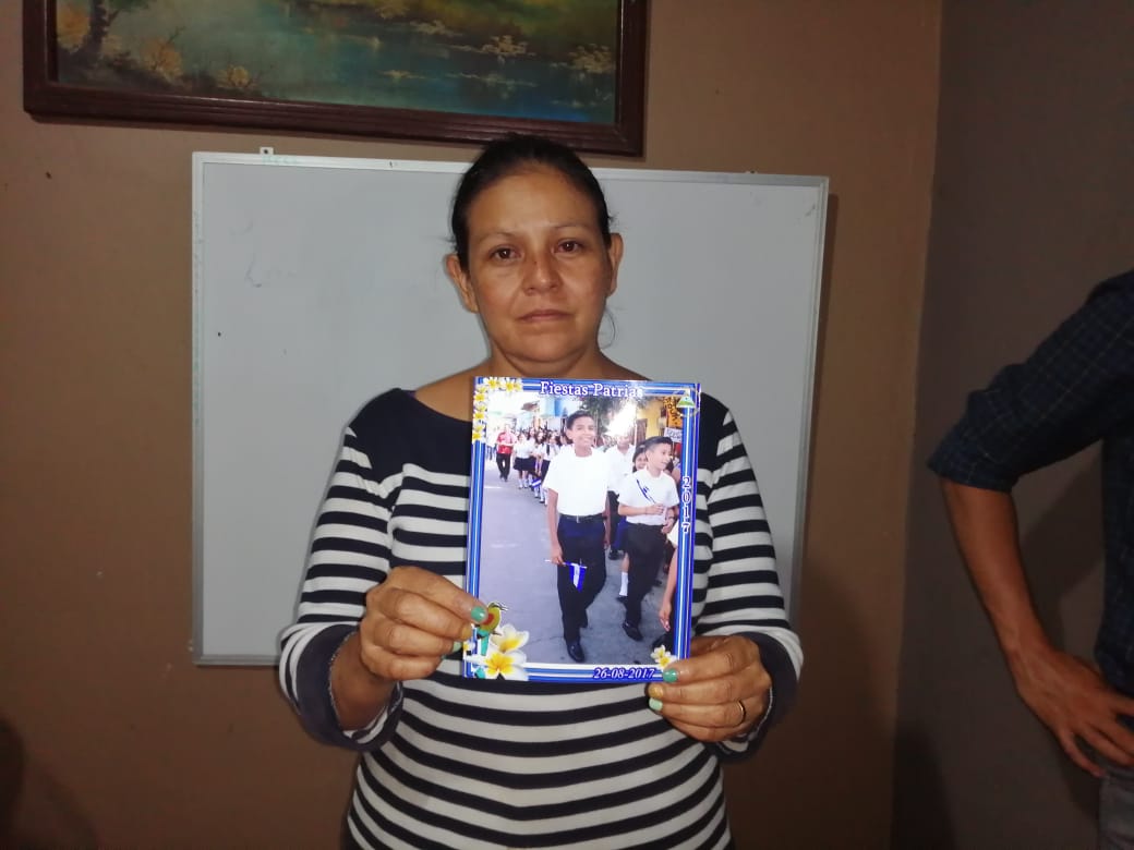 Suyen Espinoza madre del adolescente desaparecido. Foto: Noel Miranda/Artículo 66