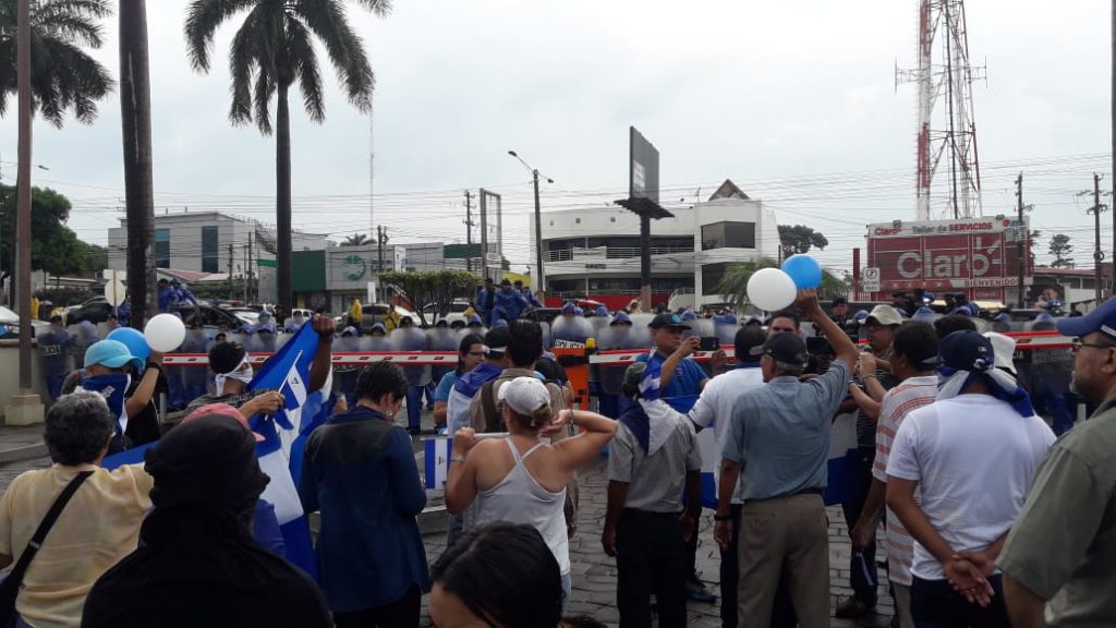 Jóvenes y activistas se movilizaron en Managua pese al terror policial orteguista