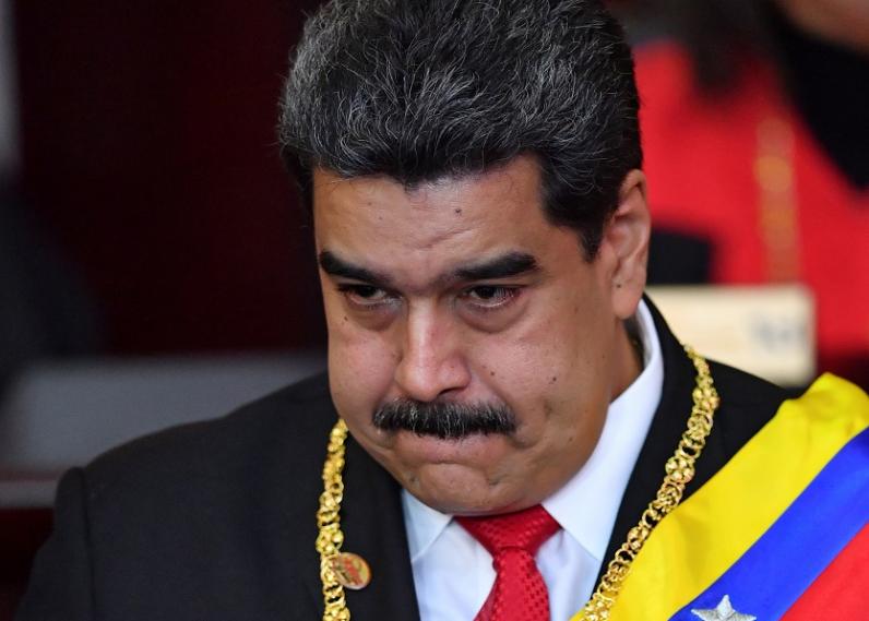 Régimen de Nicolás Maduro arremete contra los diplomáticos salvadoreños en Caracas