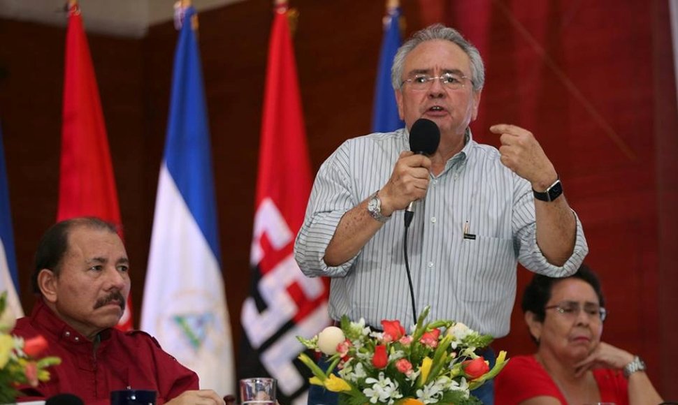 Gustavo Porras amenaza a la oposición con más represión mientras anuncia candidatura presidencial 2021 de Daniel Ortega