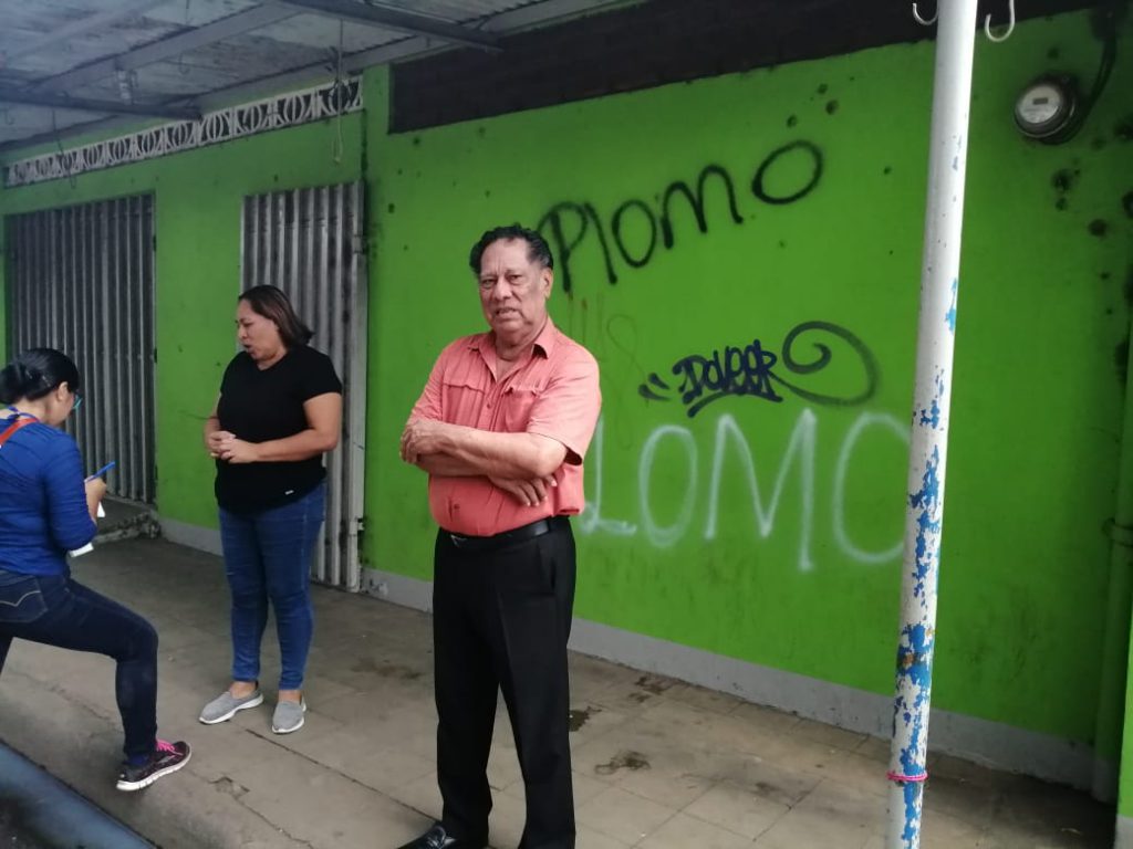 Yubrank Suazo denuncia que fanáticos orteguistas marcaron con la amenaza de «plomo» las casas de sus familiares