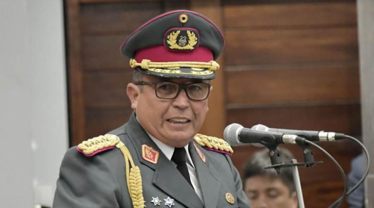 comandante general de las Fuerzas Armadas bolivianas, Williams Kaliman.