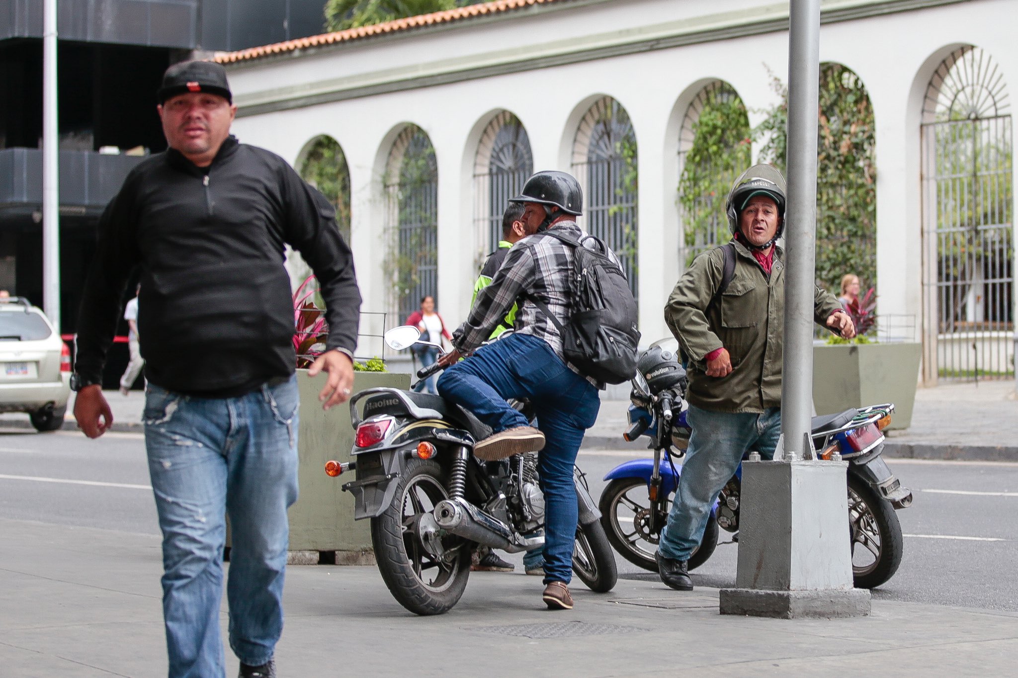 Colectivo de paramilitares del régimen de Nicolás Maduro. Foto Cortesía