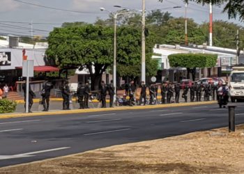 La Policía de Nicaragua se encuentra desplegada este 25 de febrero para evitar marcha en contra de la dictadura. Foto: Carlos Herrera/Cortesía