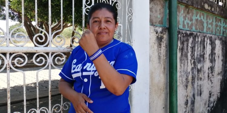 Exrea política Karla Ñamendi: “Un policía me dijo que si sigo jodiendo me va volver a meter presa”. Foto: Noel Miranda/Artículo 66