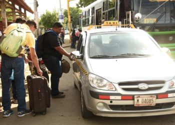Régimen de Ortega advierte a las plataformas digitales que ofrecen el servicio de transporte a «abstenerse» de contratar vehículos particulares