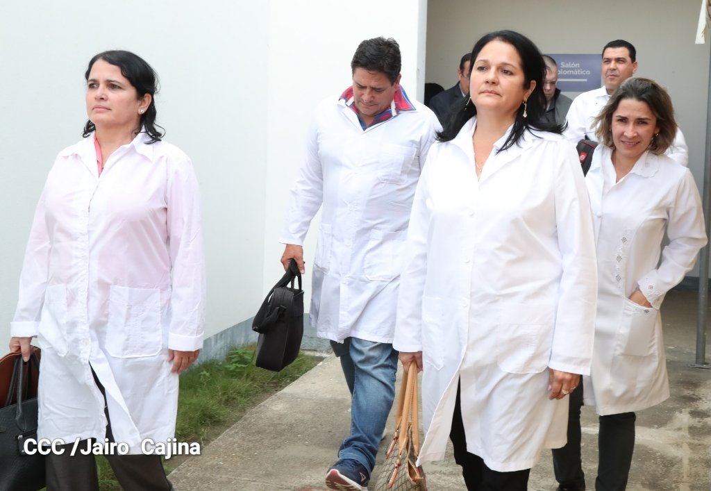 Médicos cúbanos llegan a Nicaragua para asesorar al Minsa ante posibles casos de Covid-19. Foto: El 19 Digital