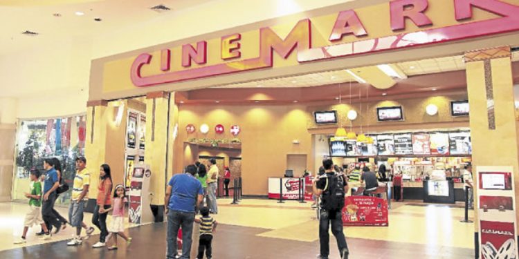 Cinemark cierra salas de cine en Managua para evitar la pandemia del coronavirus. Foto: La Prensa.