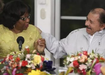 Carissa Etienne, de la OPS, junto a Daniel Ortega. Foto: Cortesía