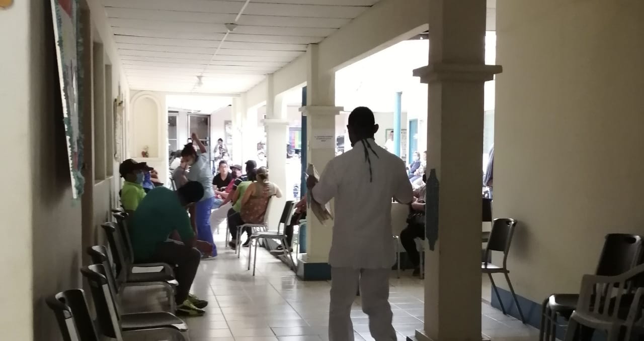 Sala del hospital SERMESA en Masaya. Foto: Noel Miranda / Artículo 66