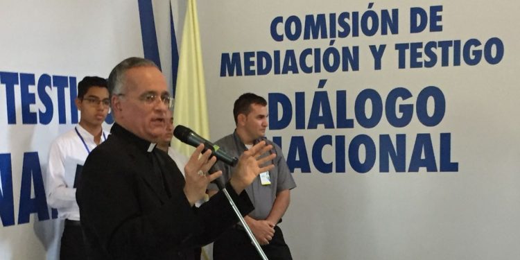 Monseñor Báez: Primer diálogo fue manifestación que la Iglesia quiere estar junto al pueblo. Foto: Cortesía