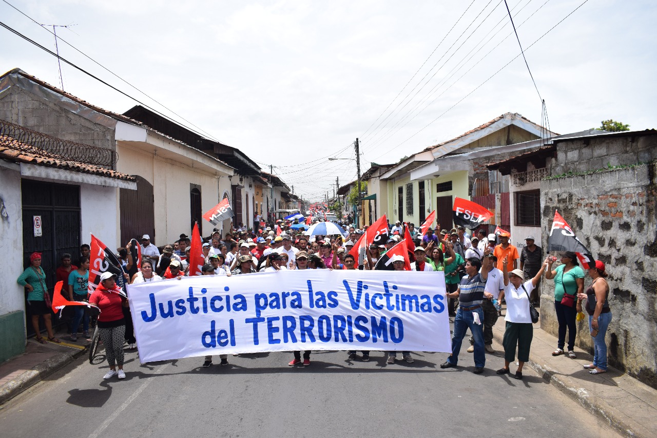 Una de las marchas que militantes del FSLN realizaron en Le&oacute;n. Fotos: Medios Oficialistas