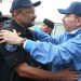 El comisionado sancionado Ramón Avellán junto al dictador Daniel Ortega. Foto: Confidencial