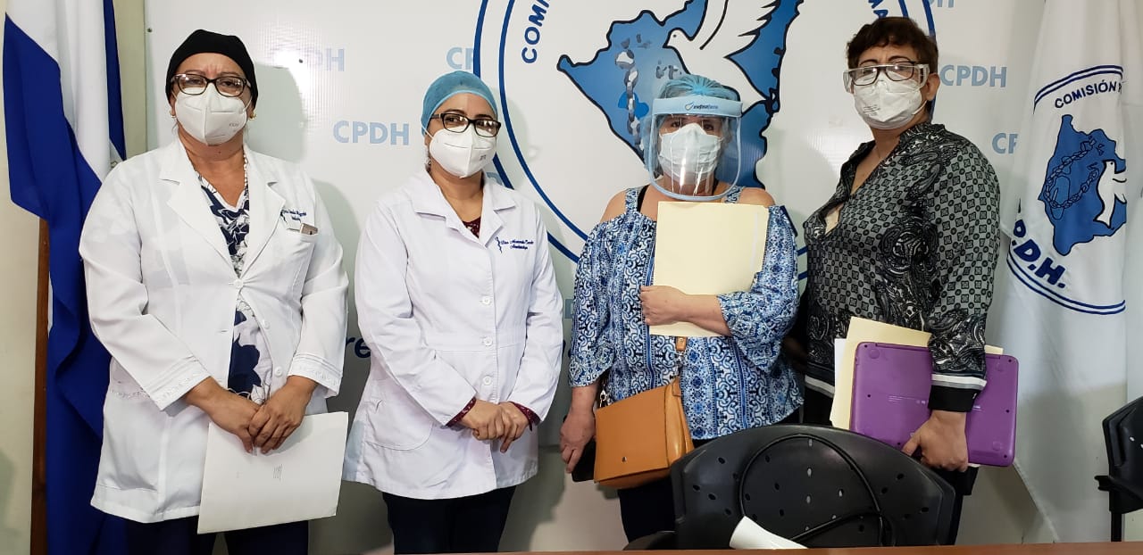 Nayib Bukele ofrece trabajo a médicos nicaragüenses para enfrentar el COVID-19, mientras el régimen de Ortega les «pasa factura». Foto: Artículo 66 / Geovanny Shiffman
