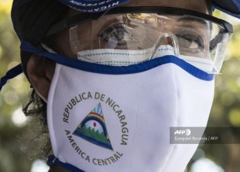 Al menos 40 trabajadores de la Salud han fallecido a causa del COVID-19 en Nicaragua. Foto: Ezequiel Becerra / AFP