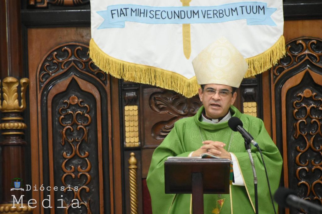 Monseñor Rolando Álvarez: «Los pactos y repactos han sumido al pueblo en el dolor»