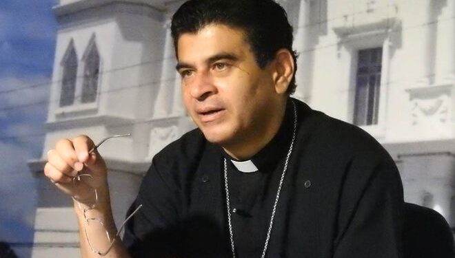 Monseñor Rolando Álvarez: «He escuchado a trabajadores llorando, porque los obligan a llegar y no les brindan los equipos de protección» para el COVID-19. Foto: Tomada de Internet