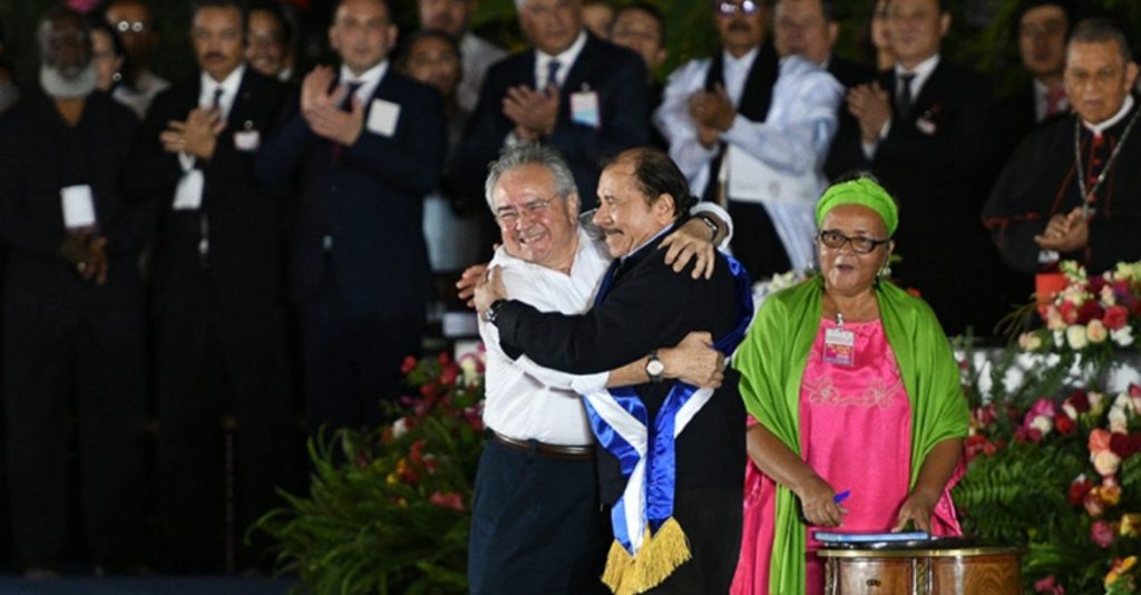 La degradación de la política nacional