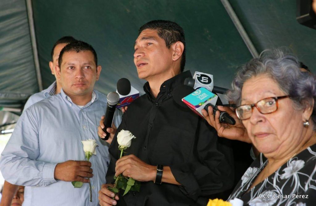 Darán este jueves el último adiós a periodista de Canal 13 Abel Calero